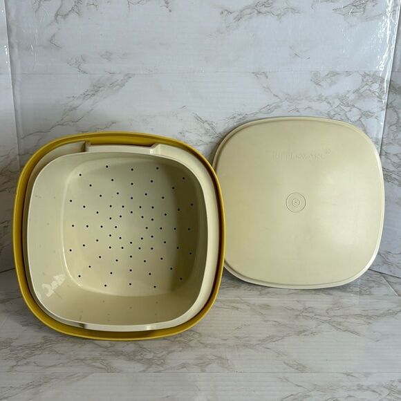 Vintage Tupperware Vegetable Steamer Cooker 3 Piece, Harvest Gold/Mustard - Picture 1 of 7